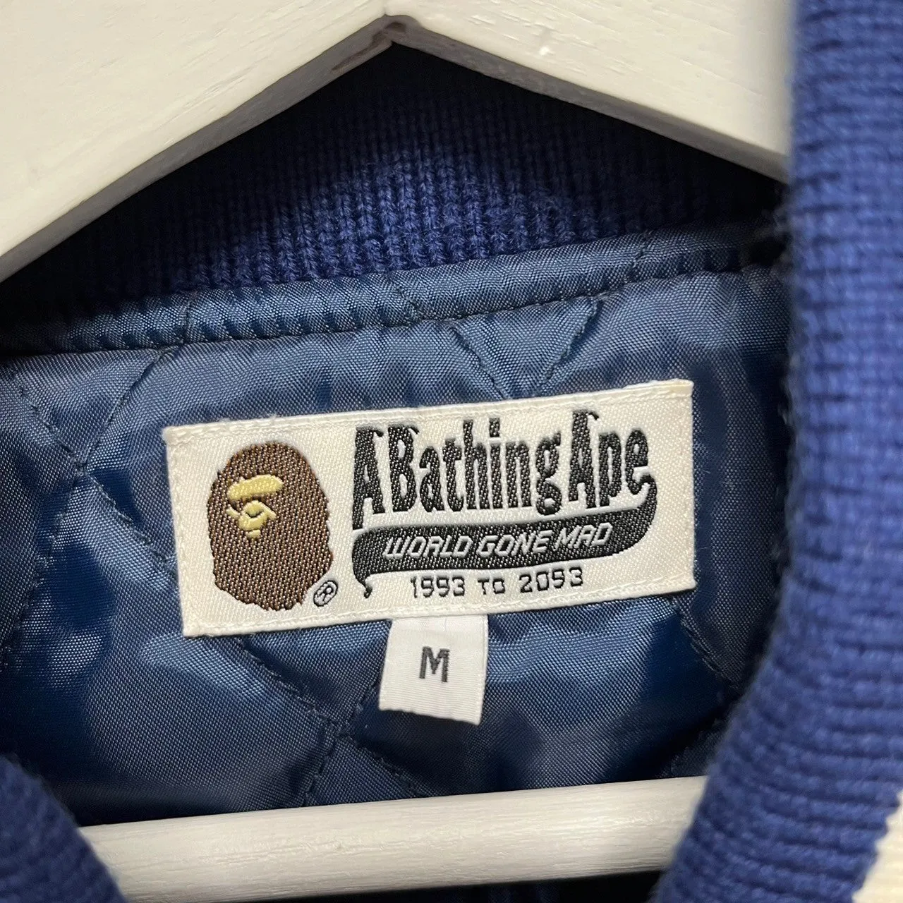 A BATHING APE アベイシングエイプ SAMPLE SHARK VARSITY JACKET レザースリーブシャークスタジャン