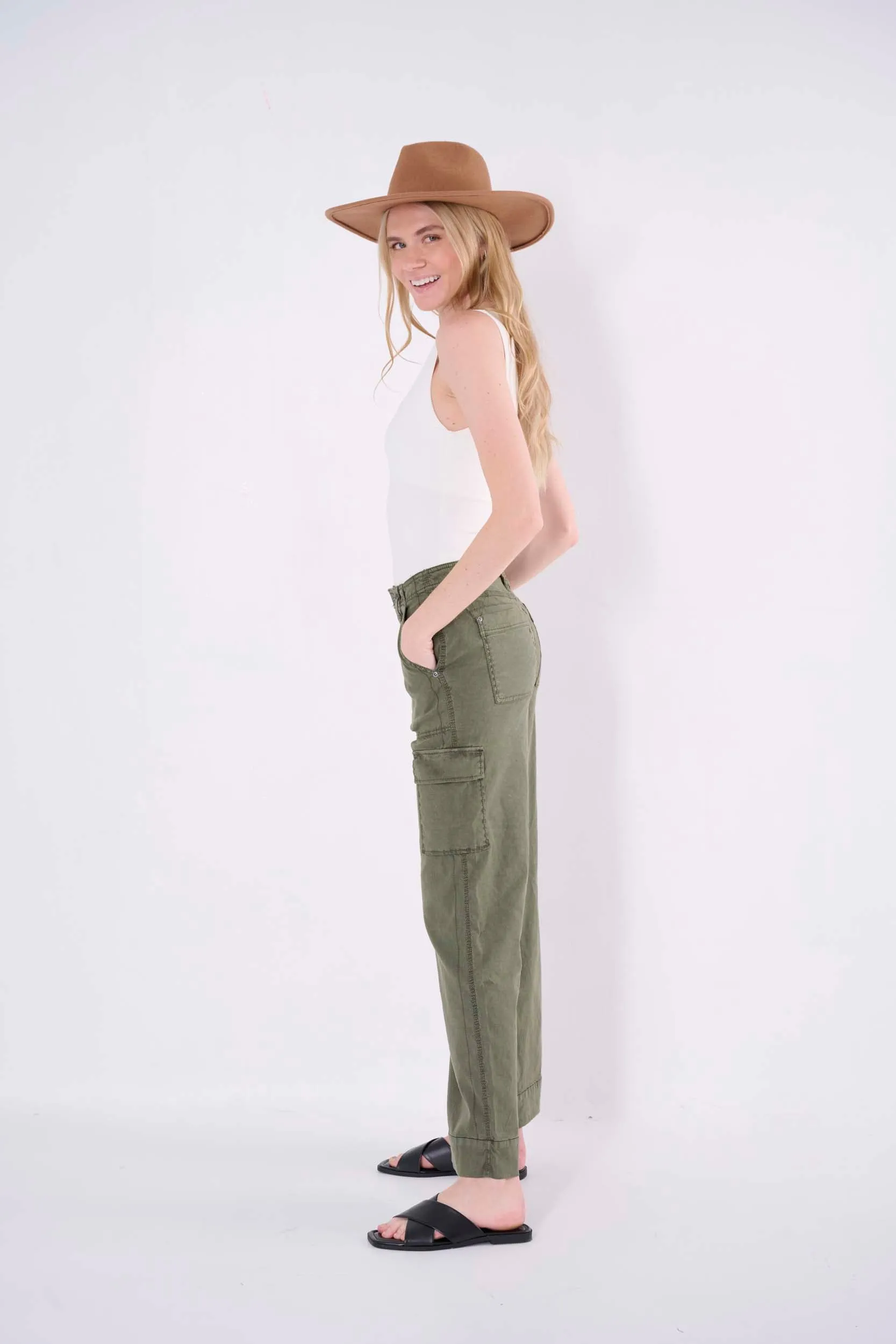 Ally Linen Cargo Pant