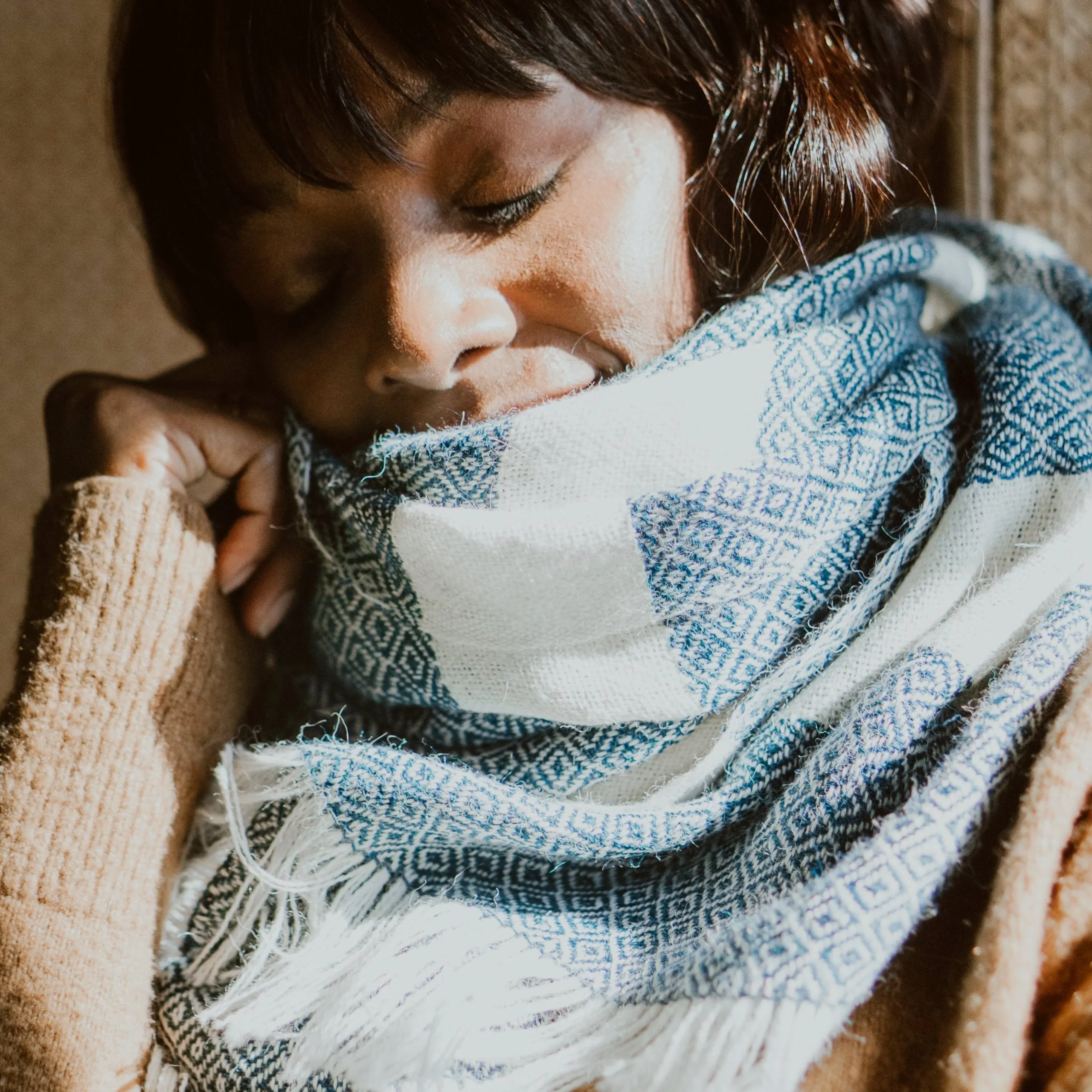 Chunky Diamond Scarf in Blue