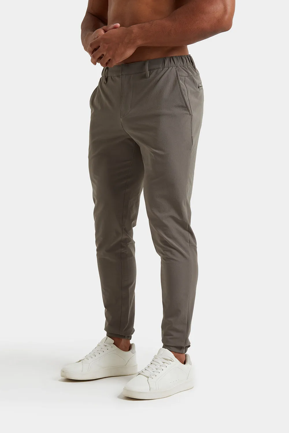 Everyday Tech Trousers in Olive