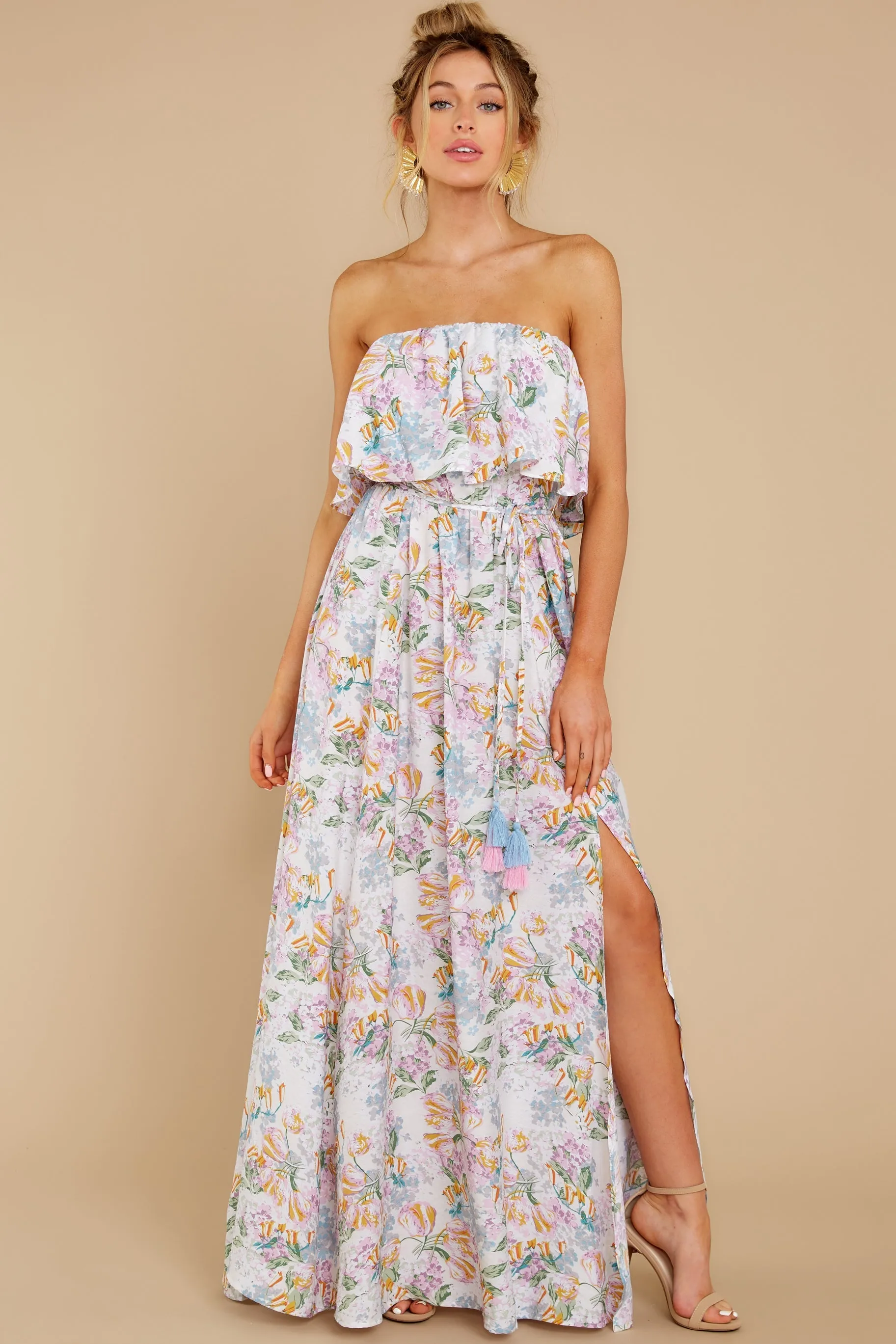 Here She Comes Off White Floral Print Maxi Dress