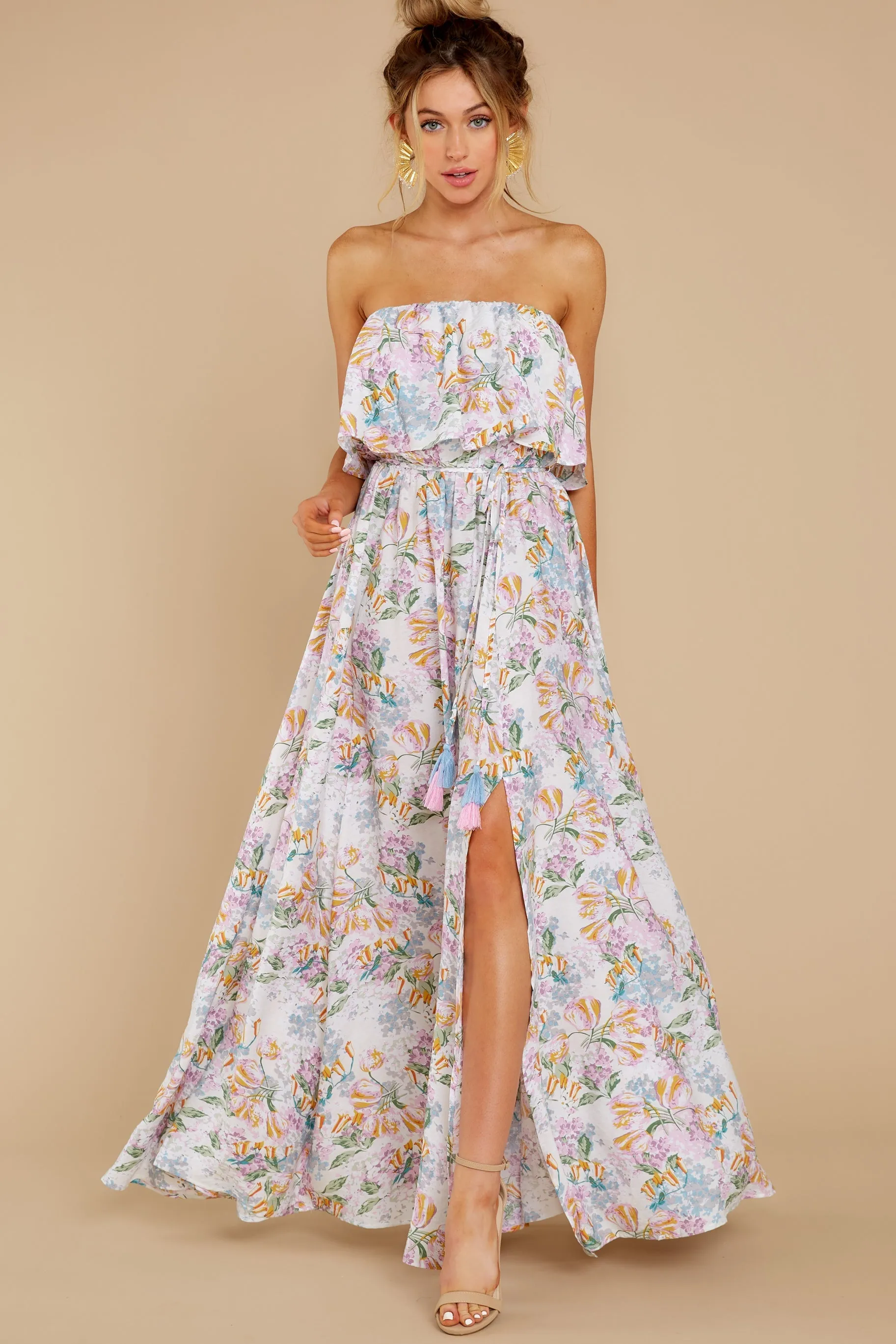 Here She Comes Off White Floral Print Maxi Dress