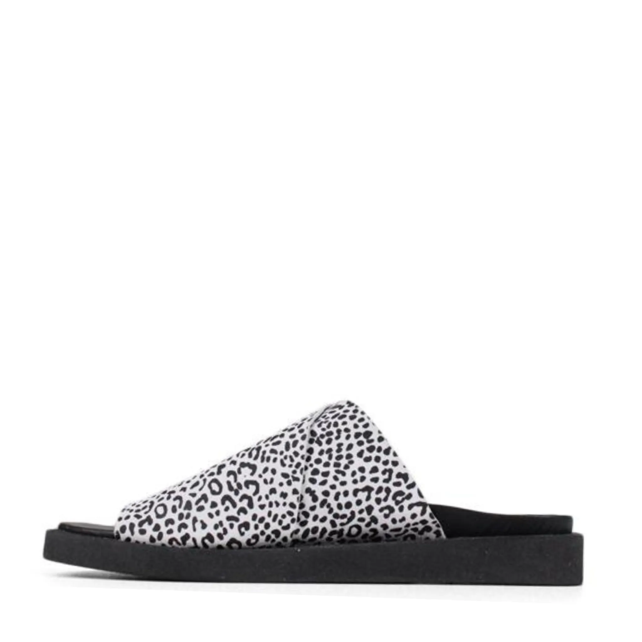 Jesse Metis Slide in Leopard in White/Black