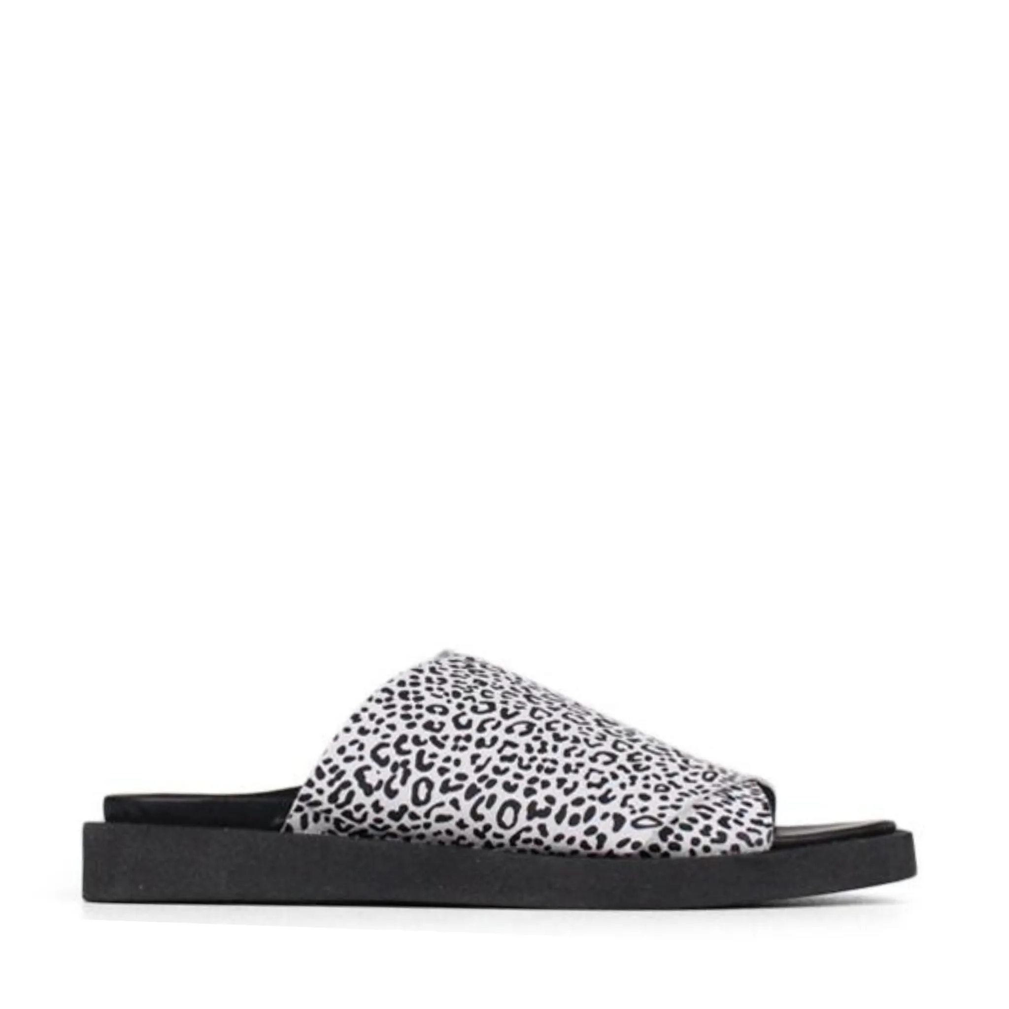 Jesse Metis Slide in Leopard in White/Black