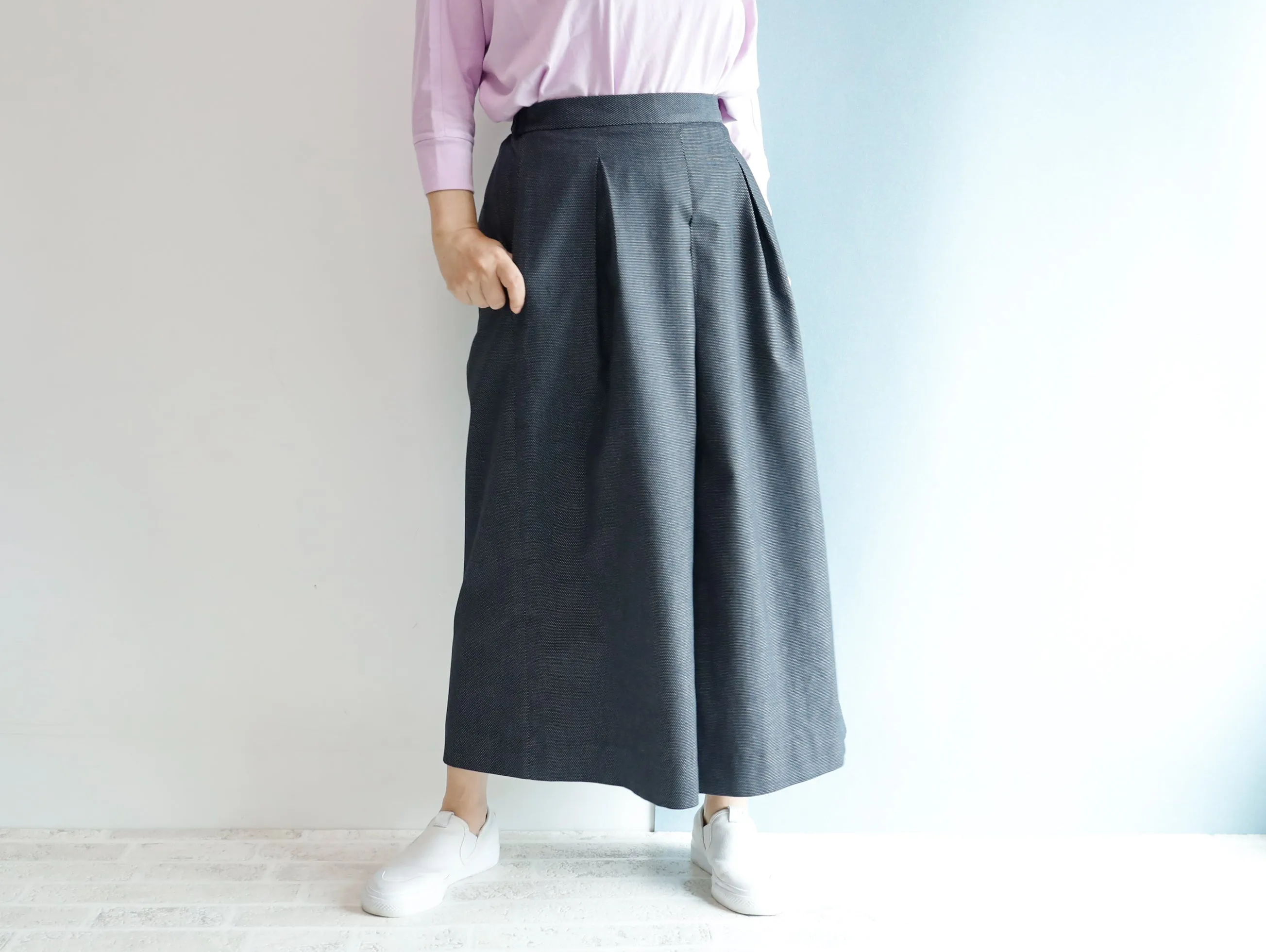 <P09D>  DOTS DENNIM   GAUCHO trousers