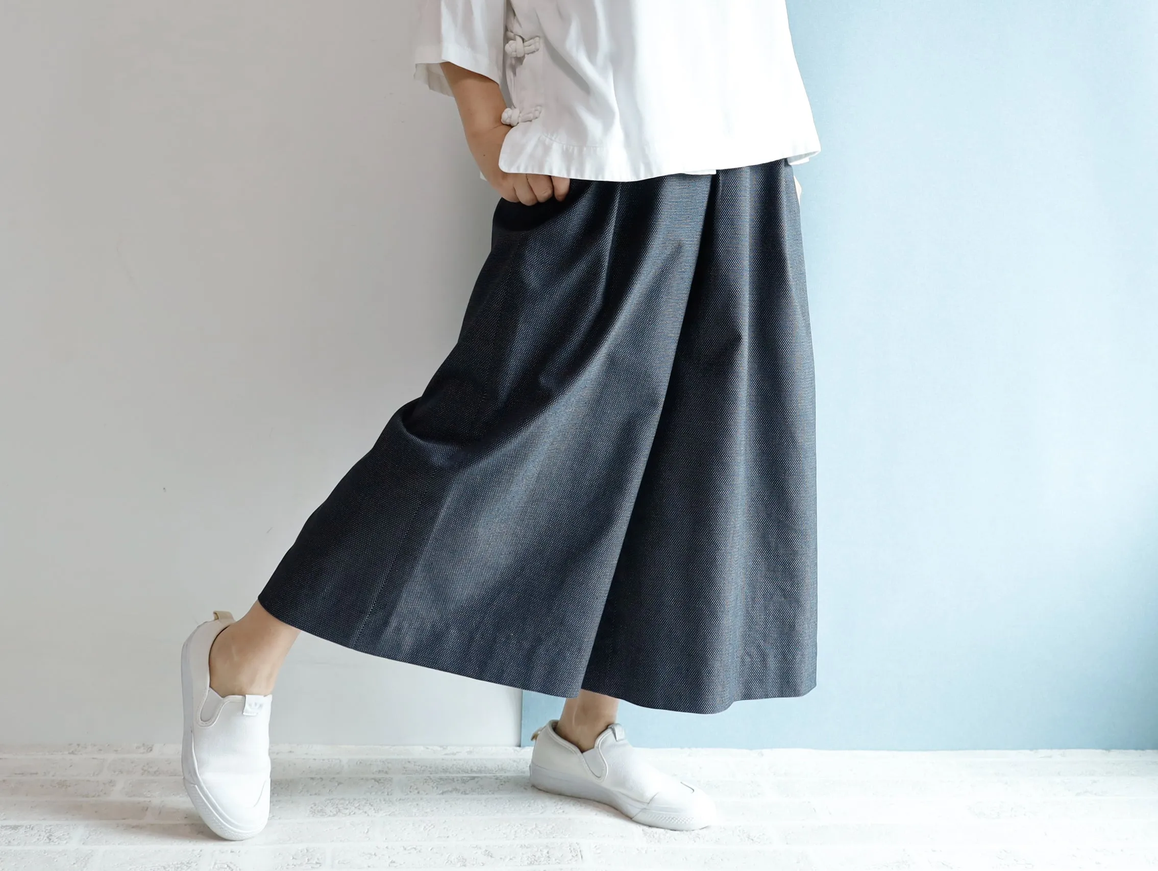 <P09D>  DOTS DENNIM   GAUCHO trousers