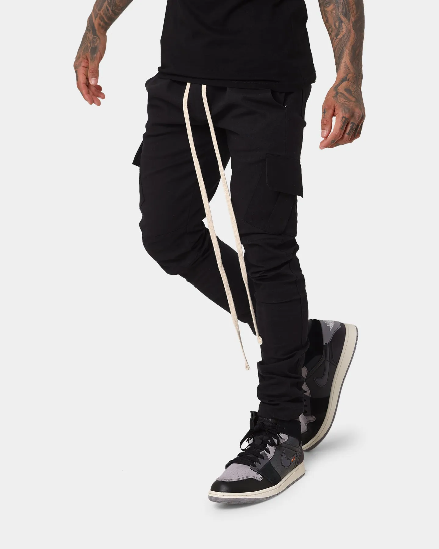 MNML Cargo Drawcord II Pants Black