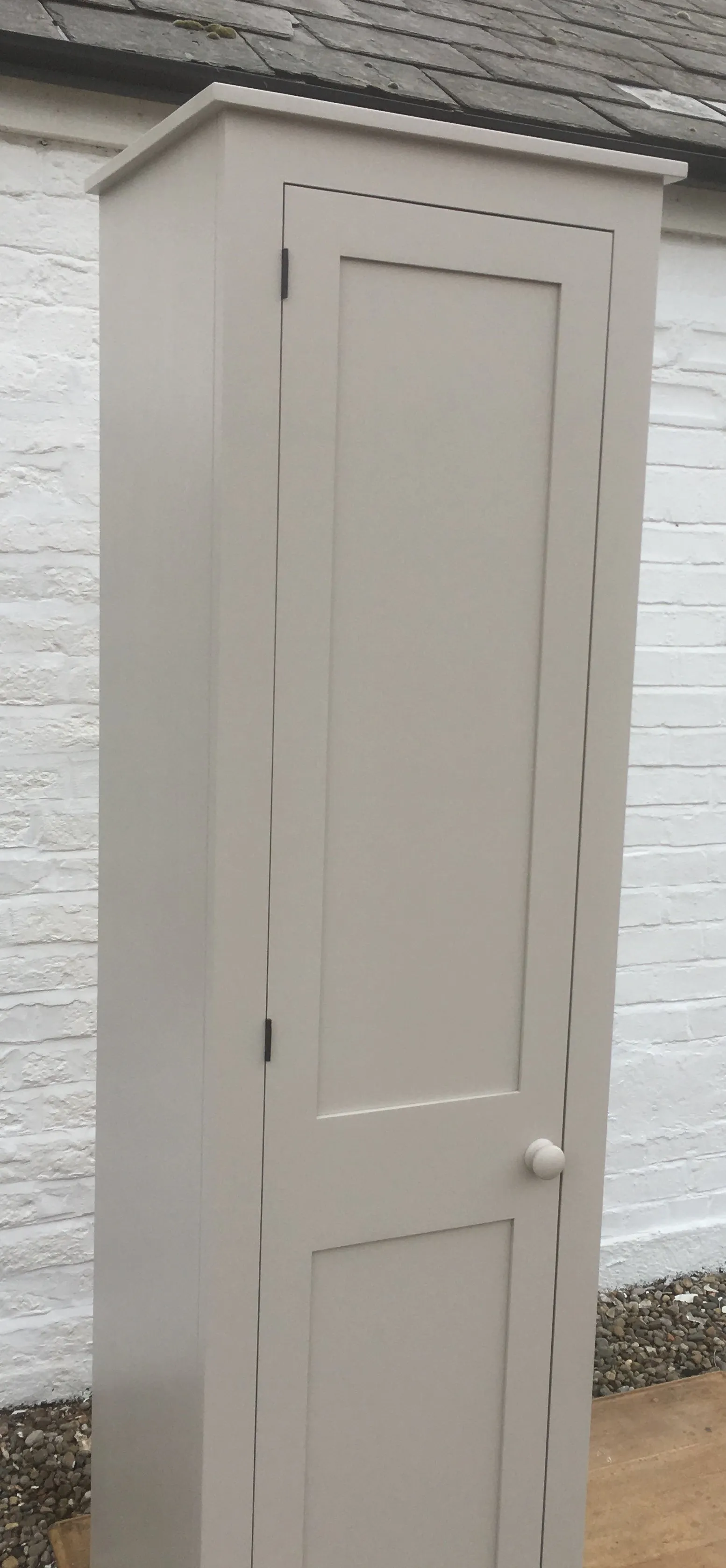 **Narrow 1 Door ENTRANCE Hall, Utility Storage Cupboard (35 cm deep)