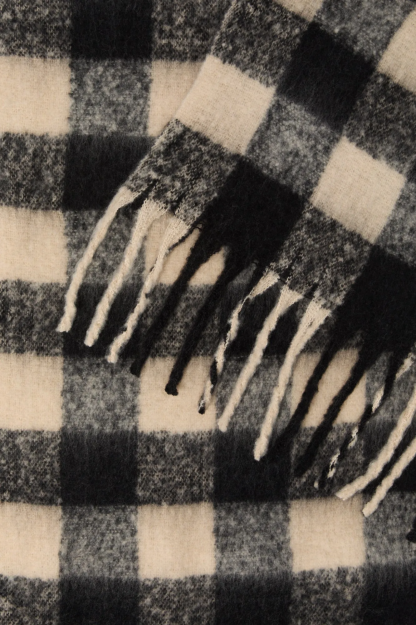 Plaid Chunky Fringe Scarf