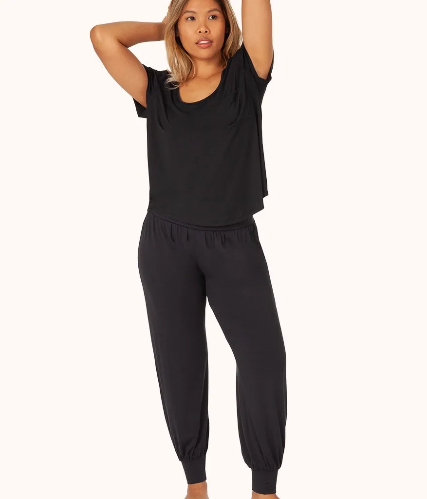 The All-Day Jogger: Jet Black