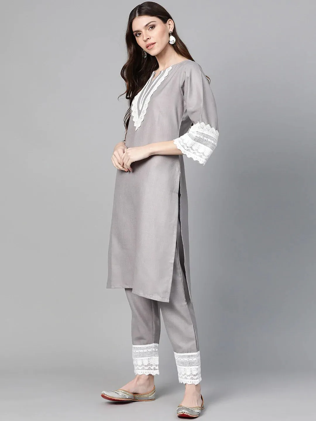 Women'S Grey Solid Kurta & Trousers With Lace Insert Detail